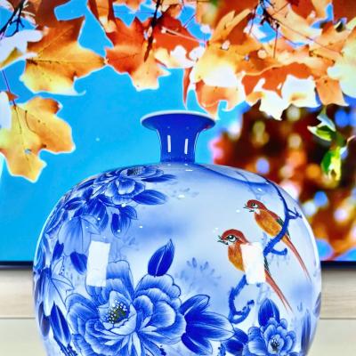 bình hút tài lộc, bình hút tài lộc vẽ tay, bình hút lộc hoạ tiết chim hoa, gốm sứ trung quốc